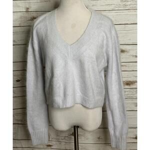 Intermix classic icy blue angora V-neck long sleeve cropped sweater Size Large